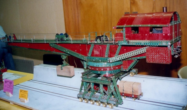 Blocksetter Crane