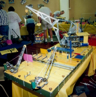 Pontoon Crane